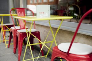 LeDu Happy Dumplings | Theresienstraße | Aussen Sitzplätze